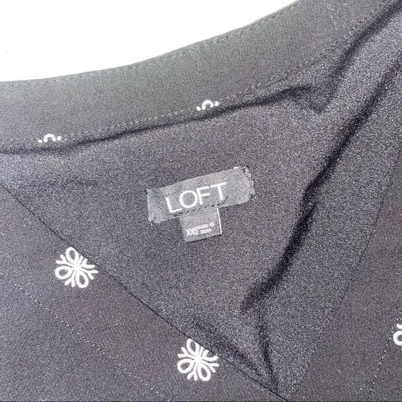 Loft Embroidered Trim Romper Black and White Eyelet scalloped edge SZ XXS - Picture 10 of 11